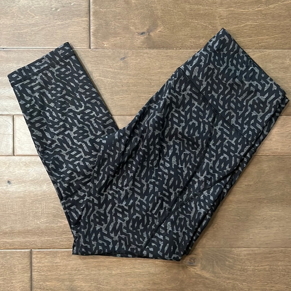Lululemon cropped leggings